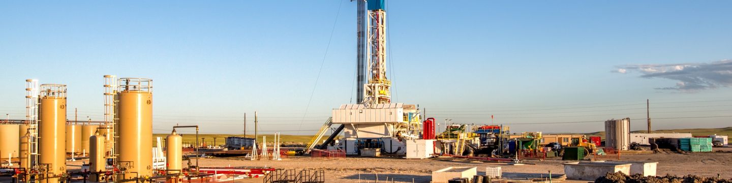 Getty Images 484490828 fracking drill rig