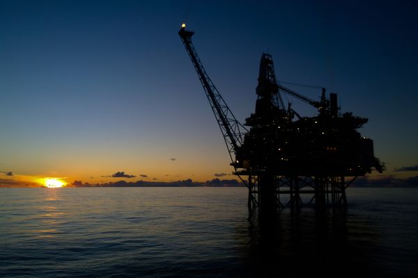 Getty Images 625144818 Oil rig in sunset